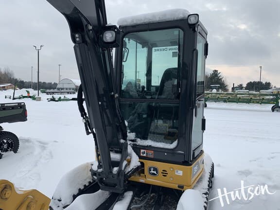 Image of John Deere 35P equipment image 3