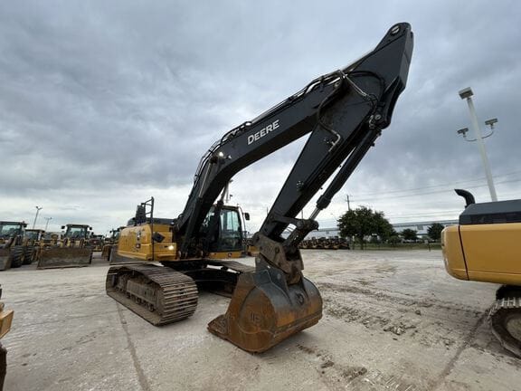 2024 John Deere 350P Equipment Image0