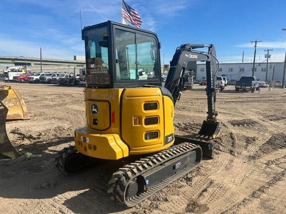 Image of John Deere 35P equipment image 3