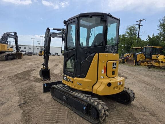 Image of John Deere 35P equipment image 2