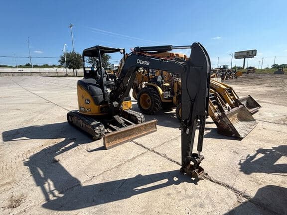 Image of John Deere 35P equipment image 3