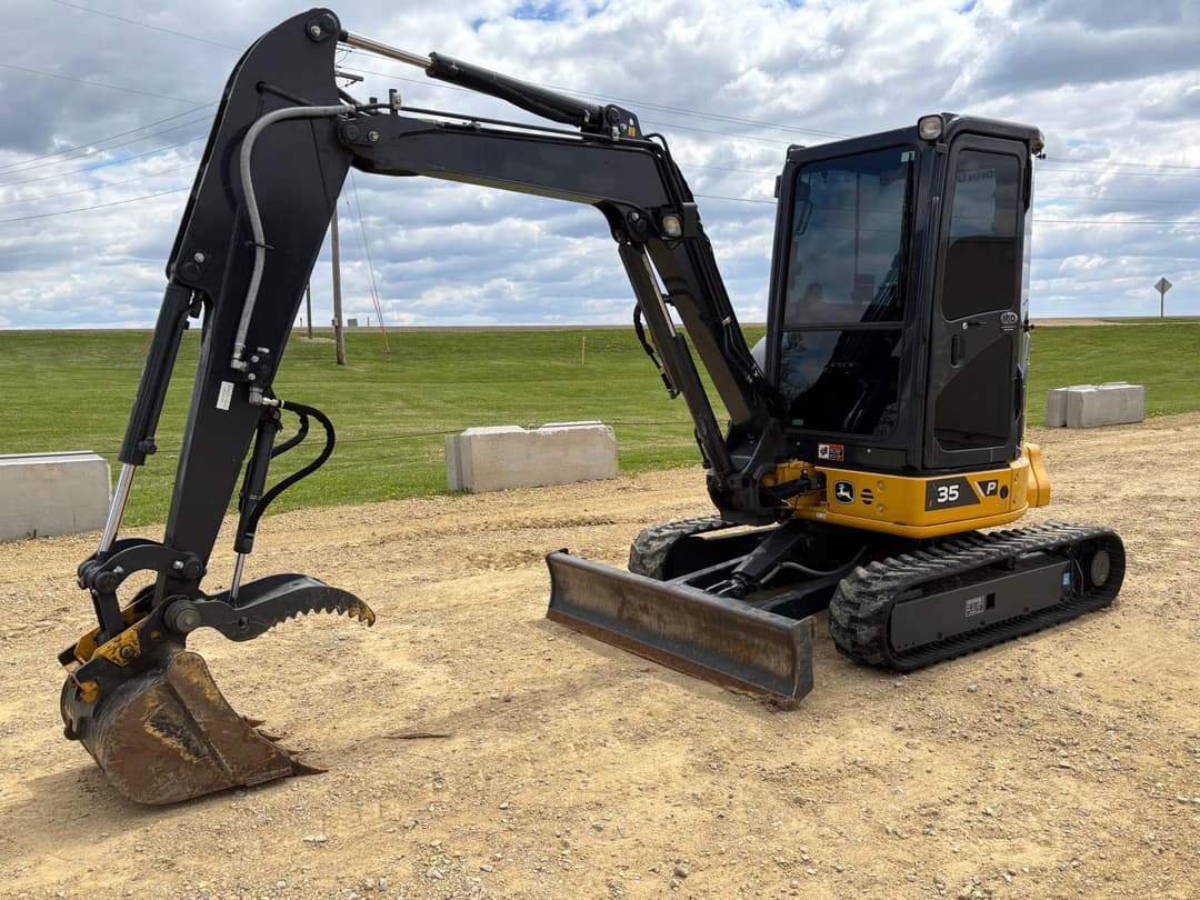 Image of John Deere 35P Primary image
