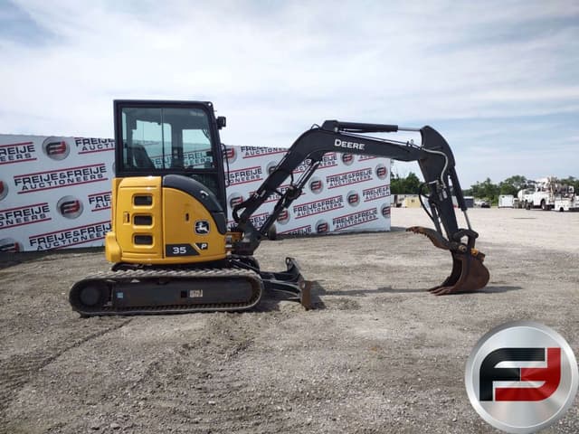 Image of John Deere 35P equipment image 3