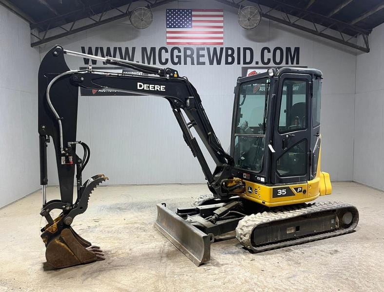 2024 John Deere 35P Equipment Image0