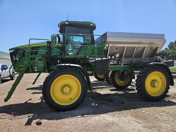 Image of John Deere 400R equipment image 3