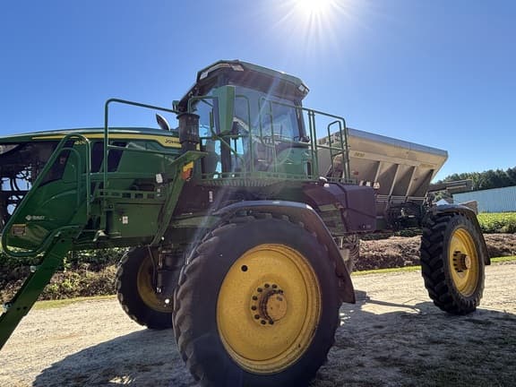 Image of John Deere 400R equipment image 4