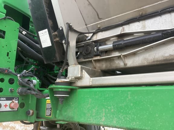 Image of John Deere 400R equipment image 4