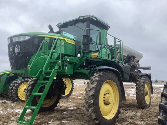 Image of John Deere 400R equipment image 1