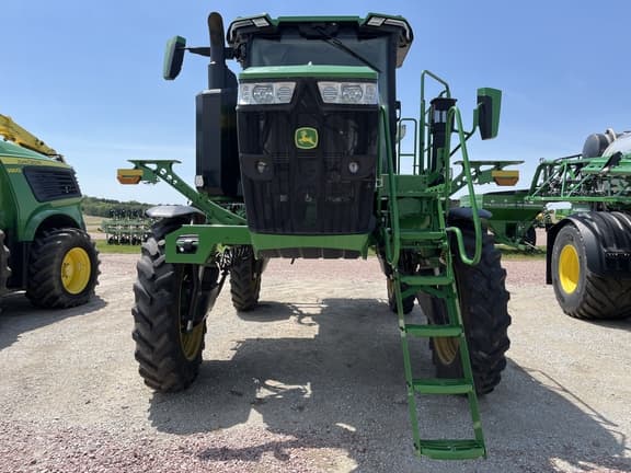 Image of John Deere 400R equipment image 1