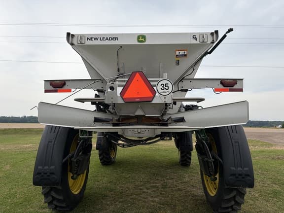 Image of John Deere 400R equipment image 3