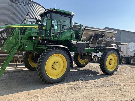 Image of John Deere 400R equipment image 2