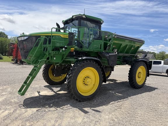 Image of John Deere 400R equipment image 3