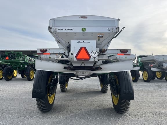 Image of John Deere 400R equipment image 3