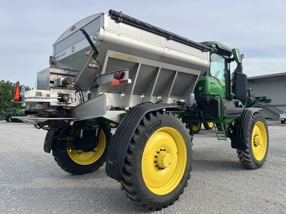 Image of John Deere 400R equipment image 2