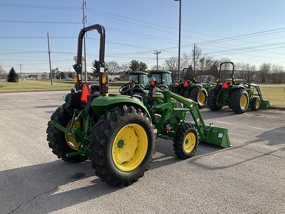 Image of John Deere 4044M equipment image 4