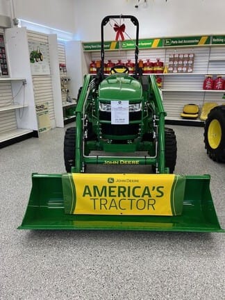 Main image John Deere 4044M