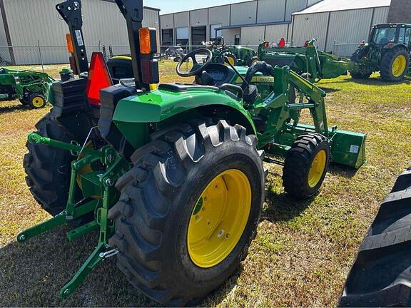 Image of John Deere 4044M equipment image 4