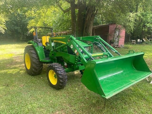 Image of John Deere 4044M equipment image 2