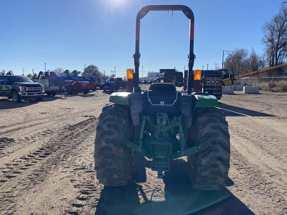 Image of John Deere 4044M equipment image 4