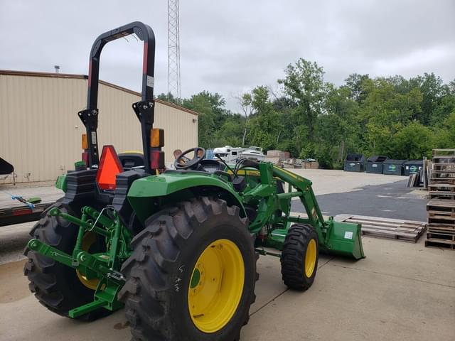 Image of John Deere 4044M equipment image 3
