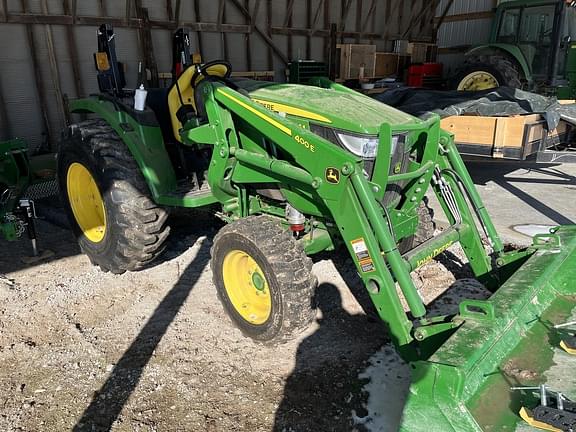 Image of John Deere 4044M equipment image 4