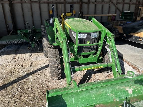 Image of John Deere 4044M equipment image 3