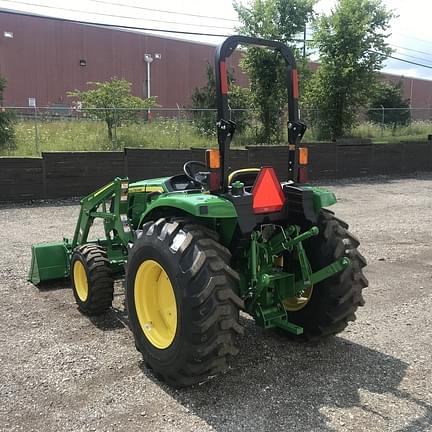 Image of John Deere 4044M equipment image 3