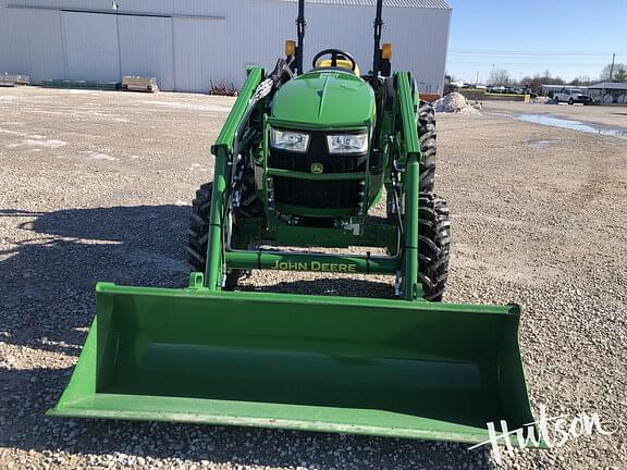 Image of John Deere 4044M equipment image 4