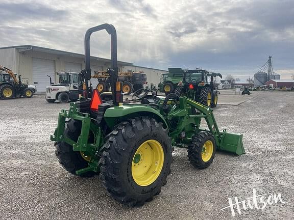 Image of John Deere 4044M equipment image 3