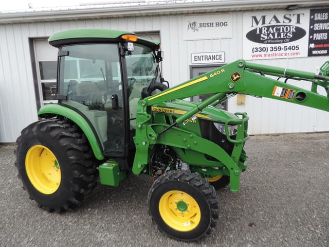 Image of John Deere 4044R equipment image 2