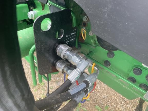 Image of John Deere 4044R equipment image 4