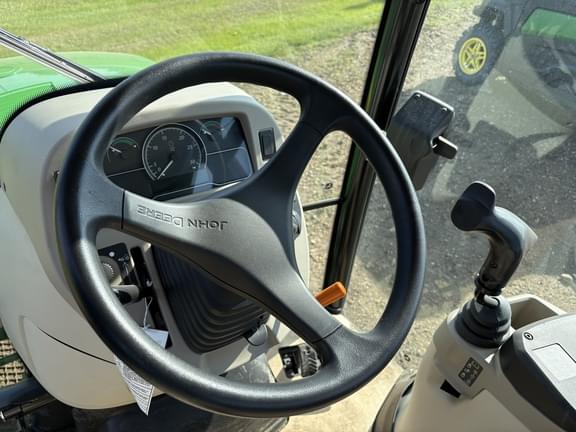 Image of John Deere 4044R equipment image 1