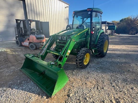 Image of John Deere 4044R equipment image 2
