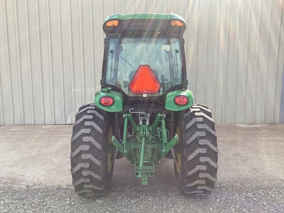 Image of John Deere 4044R equipment image 4