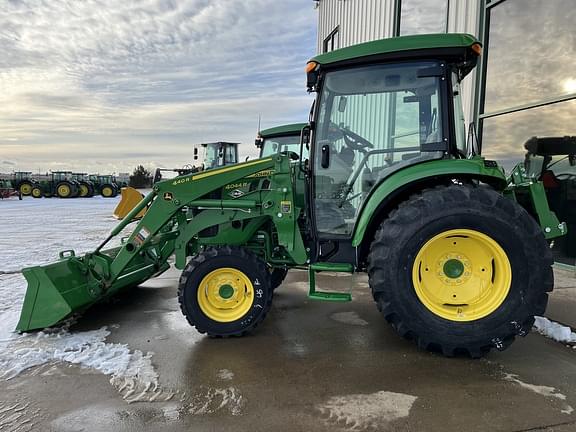 Image of John Deere 4044R equipment image 1