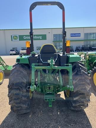 Image of John Deere 4044R equipment image 4