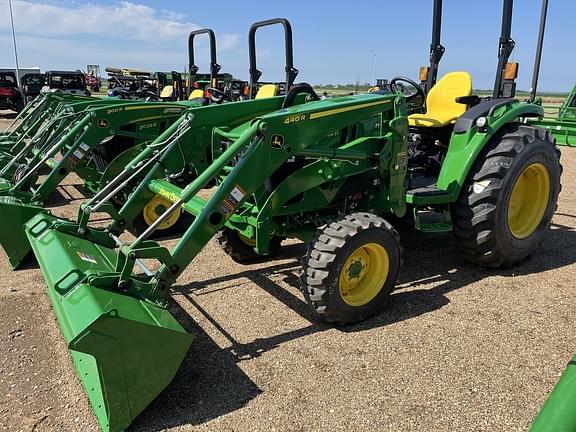Image of John Deere 4044R equipment image 1
