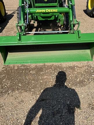 Image of John Deere 4044R equipment image 3
