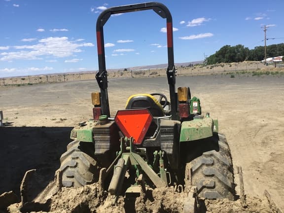 Image of John Deere 4044R equipment image 2