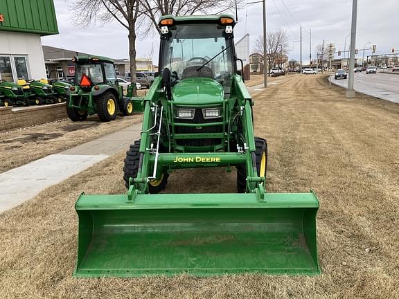 Image of John Deere 4044R equipment image 4