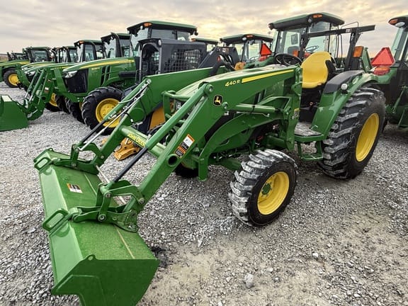 Main image John Deere 4044R