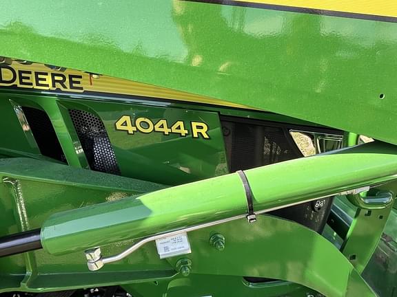 Image of John Deere 4044R equipment image 1