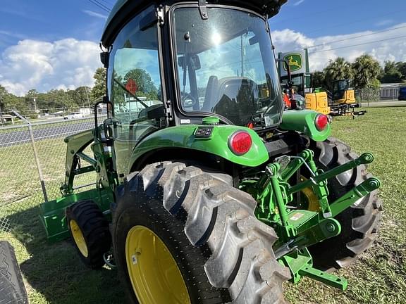 Image of John Deere 4044R equipment image 3