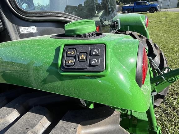 Image of John Deere 4044R equipment image 4