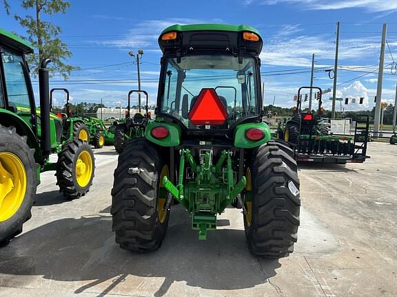 Image of John Deere 4044R equipment image 2