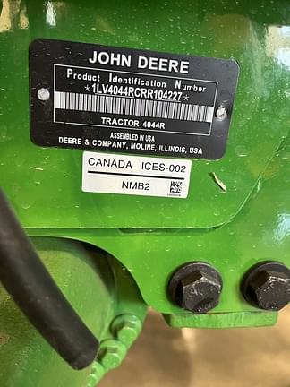 Image of John Deere 4044R equipment image 4