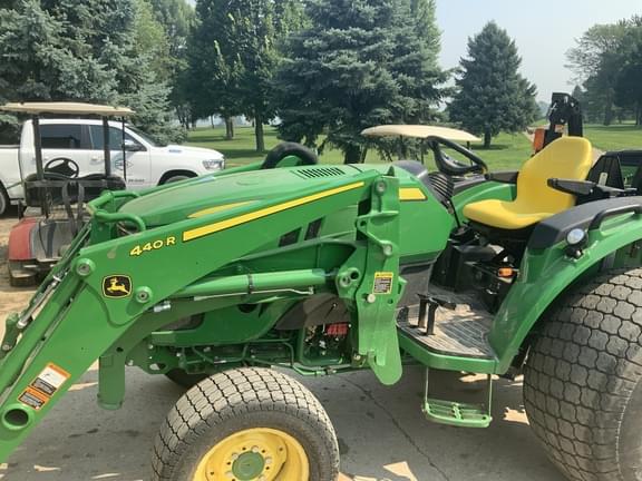 Image of John Deere 4044R equipment image 3