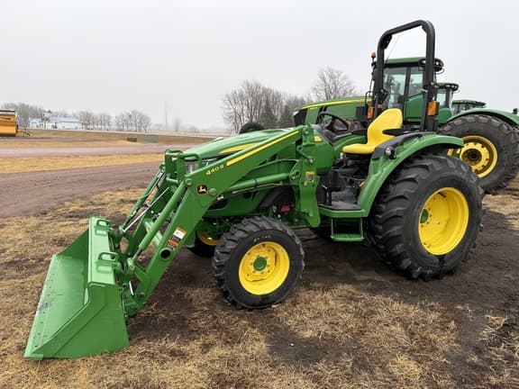 Image of John Deere 4044R equipment image 1