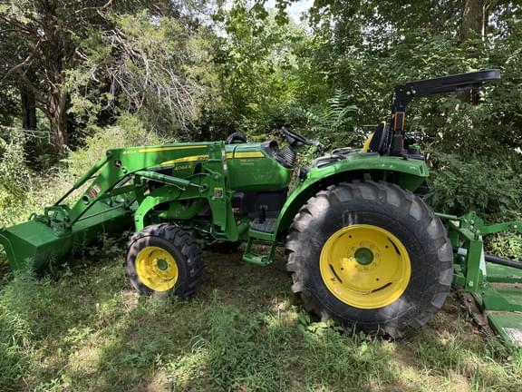 Image of John Deere 4044R equipment image 1