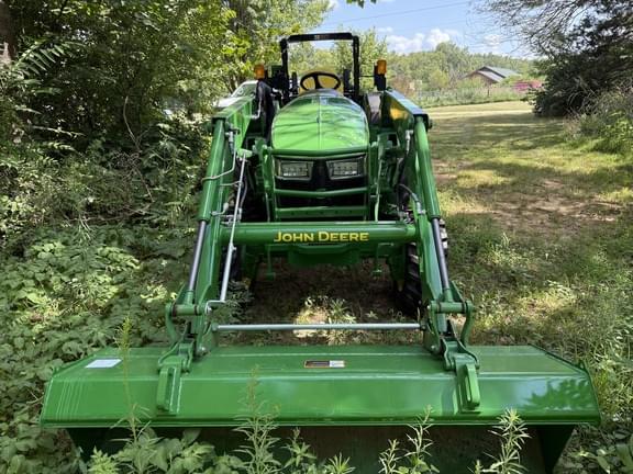Image of John Deere 4044R equipment image 3